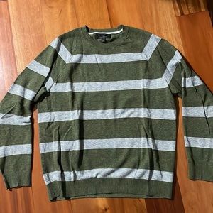 Banana Republic sweater L